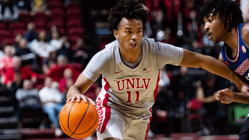 The UNLV men’s basketball team (9-5, 3-0), winner of four straight games and five of its last...