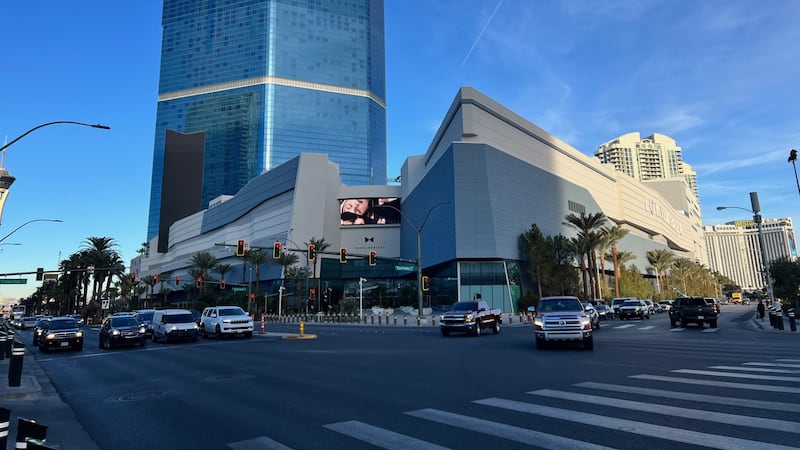 Fontainebleau hotel and casino Las Vegas opens December 13